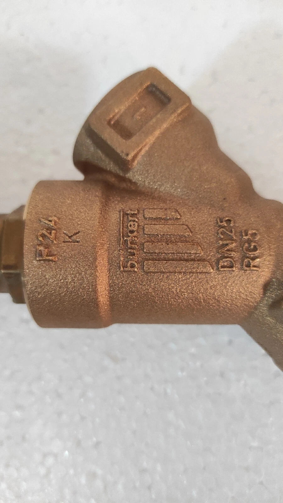 admin/uploads/uploads/burkert 2000 pneu angle valve ptfe 16 b_9.webp